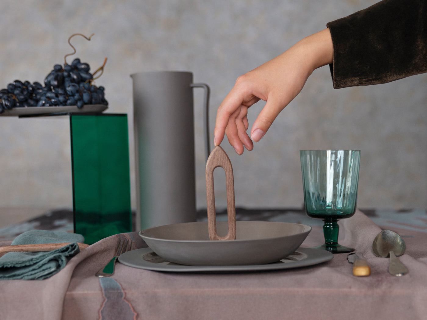 Whispers of Winter Tables